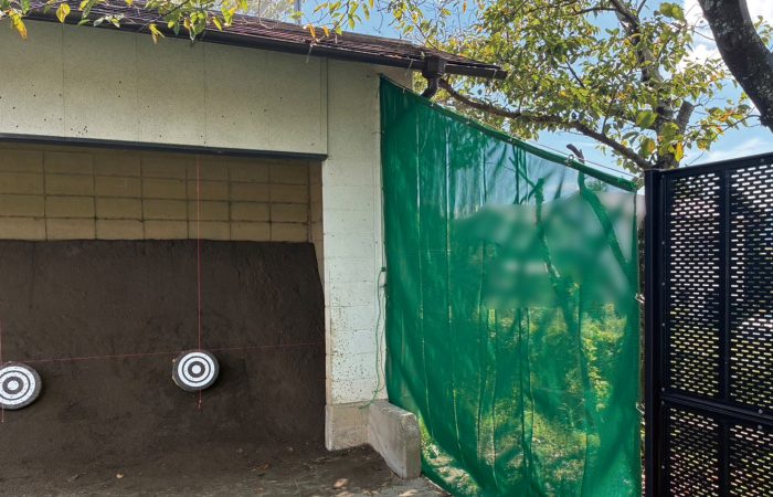 弓道場防矢ネット取り付け